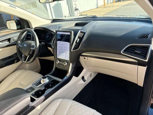 2023 Ford Edge Titanium