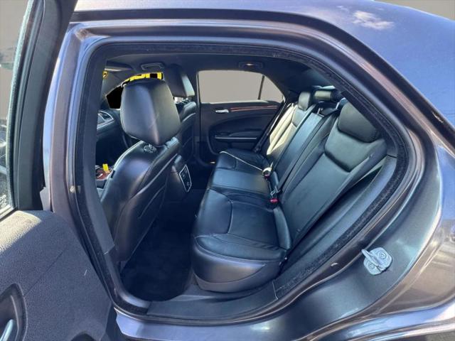 2014 Chrysler 300 300