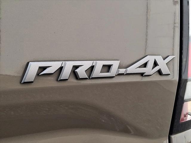 2022 Nissan Frontier Crew Cab PRO-4X 4x4