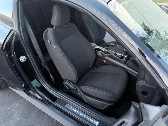 2015 Ford Mustang V6