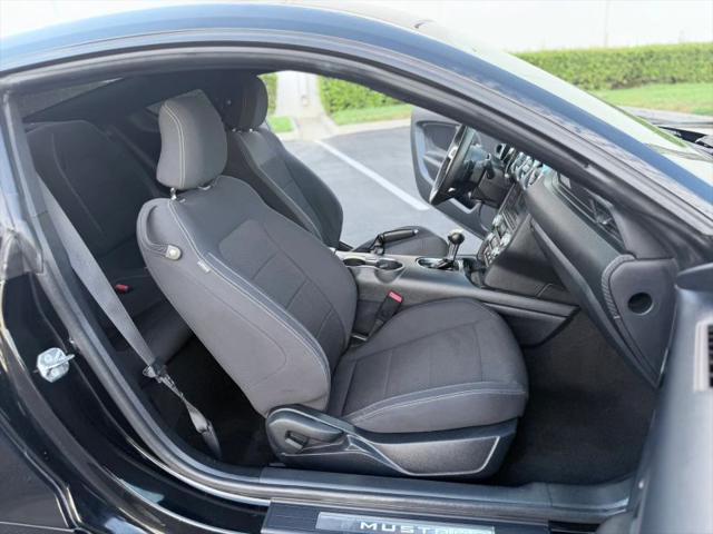 2015 Ford Mustang V6