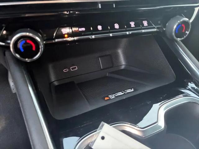 2025 Chevrolet Traverse FWD LT