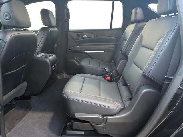 2025 Chevrolet Traverse FWD LT