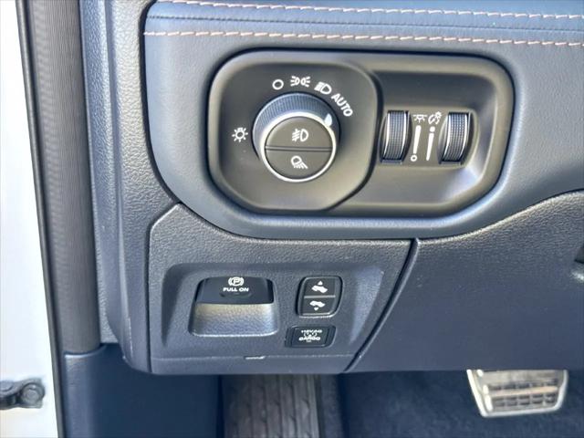 2025 Ram 1500 Tungsten Crew Cab 4x4 57 Box