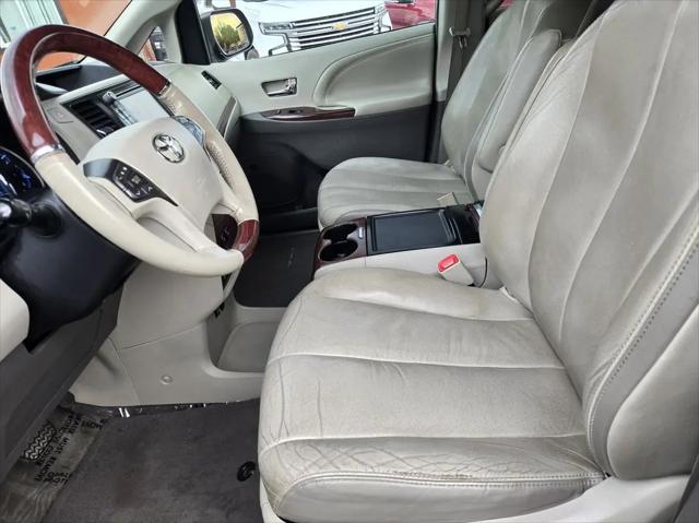 2013 Toyota Sienna Limited 7 Passenger