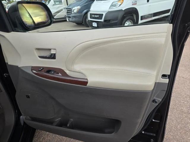 2013 Toyota Sienna Limited 7 Passenger