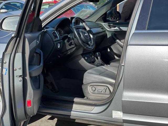 2017 Audi Q3 2.0T Premium