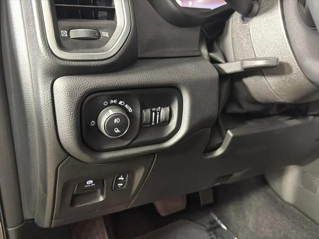 2025 Ram 1500 Big Horn Crew Cab 4x2 57 Box