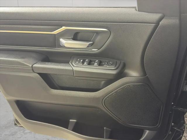 2025 Ram 1500 Big Horn Crew Cab 4x2 57 Box