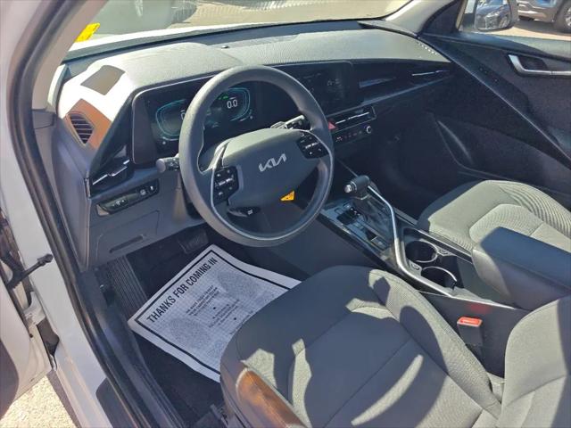 2025 Kia Niro LX