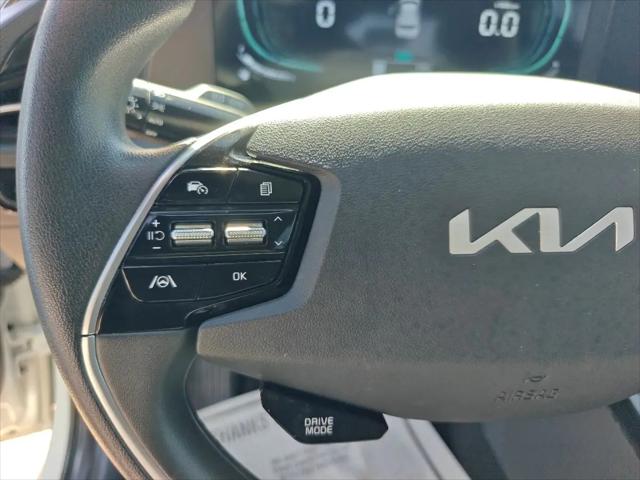 2025 Kia Niro LX