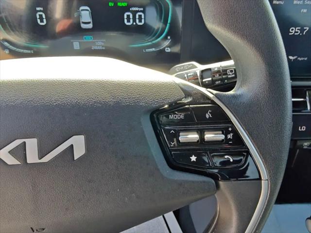 2025 Kia Niro LX