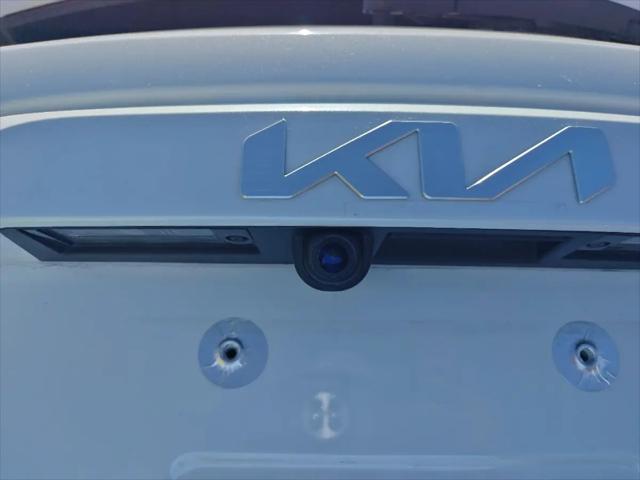 2025 Kia Niro LX