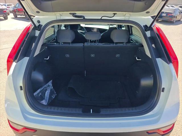 2025 Kia Niro LX