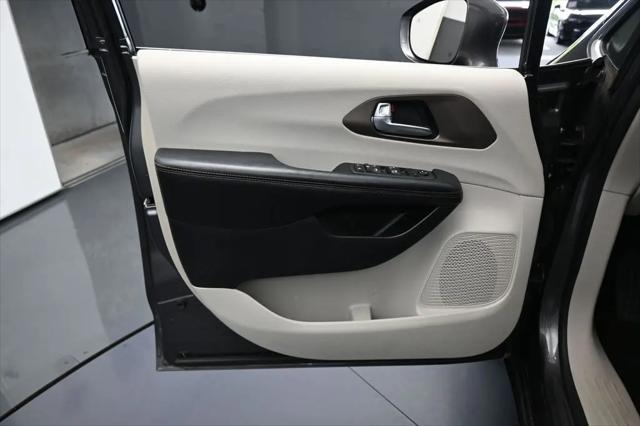 2019 Chrysler Pacifica Touring L