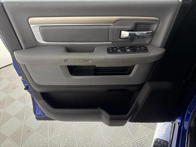 2017 Ram 1500 Big Horn Crew Cab 4x4 57 Box