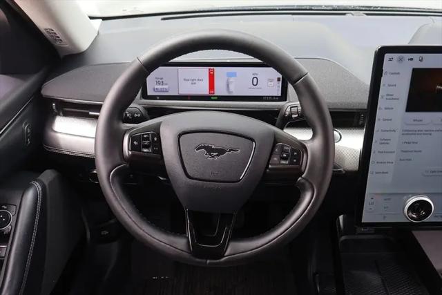 2022 Ford Mustang Mach-E Select