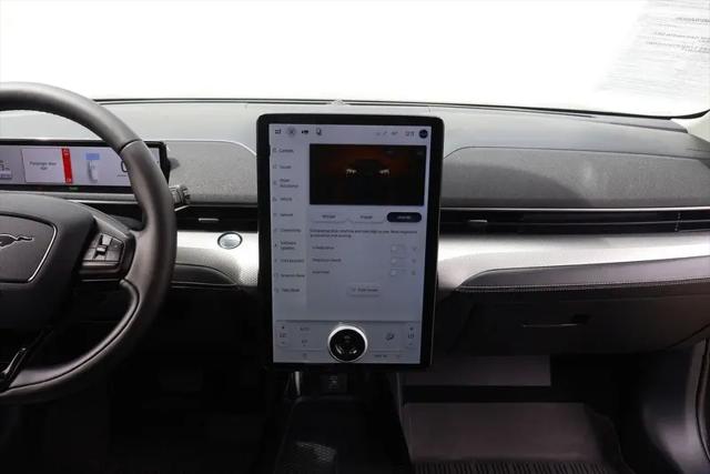 2022 Ford Mustang Mach-E Select