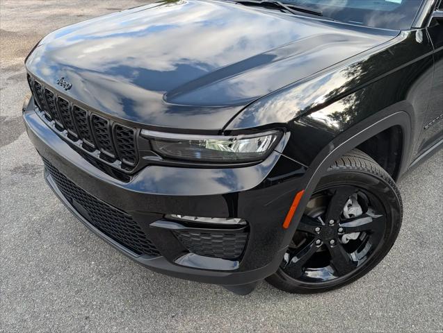 2025 Jeep Grand Cherokee Limited 4x2