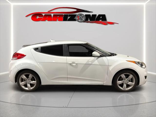 2014 Hyundai Veloster Base w/Black