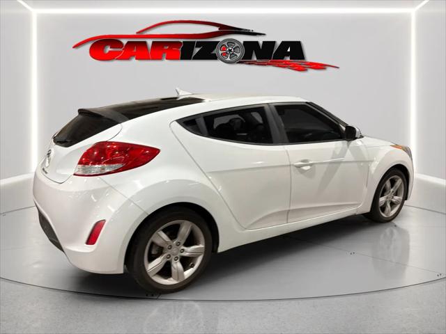 2014 Hyundai Veloster Base w/Black