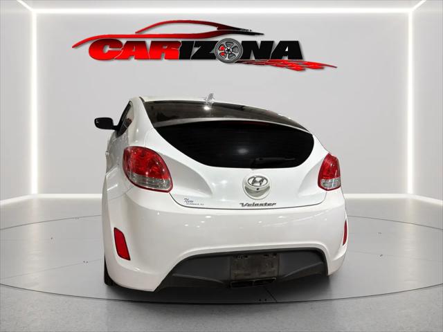 2014 Hyundai Veloster Base w/Black