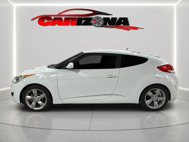 2014 Hyundai Veloster Base w/Black