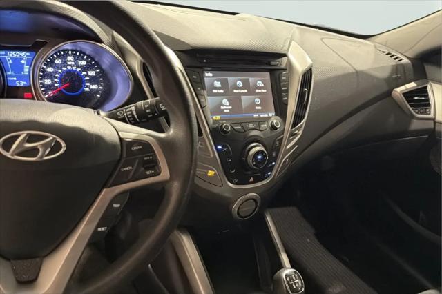 2014 Hyundai Veloster Base w/Black