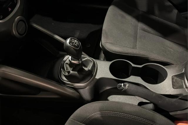 2014 Hyundai Veloster Base w/Black
