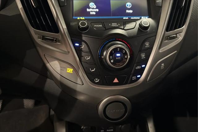 2014 Hyundai Veloster Base w/Black