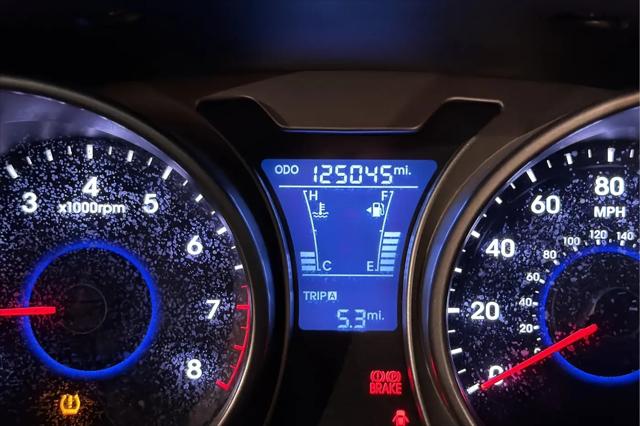 2014 Hyundai Veloster Base w/Black