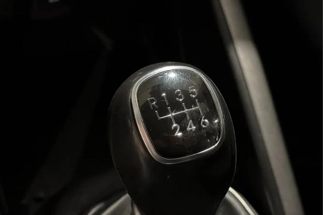 2014 Hyundai Veloster Base w/Black