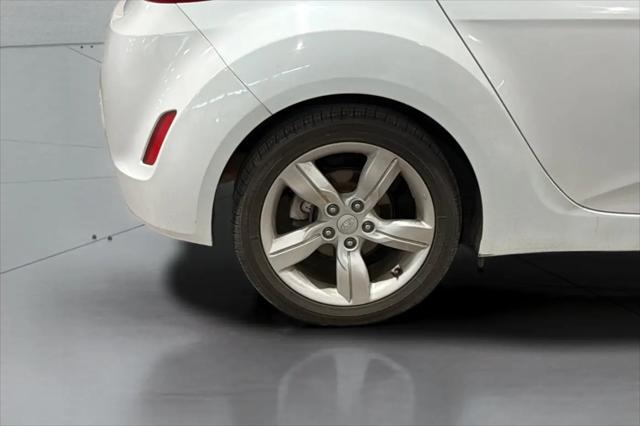 2014 Hyundai Veloster Base w/Black