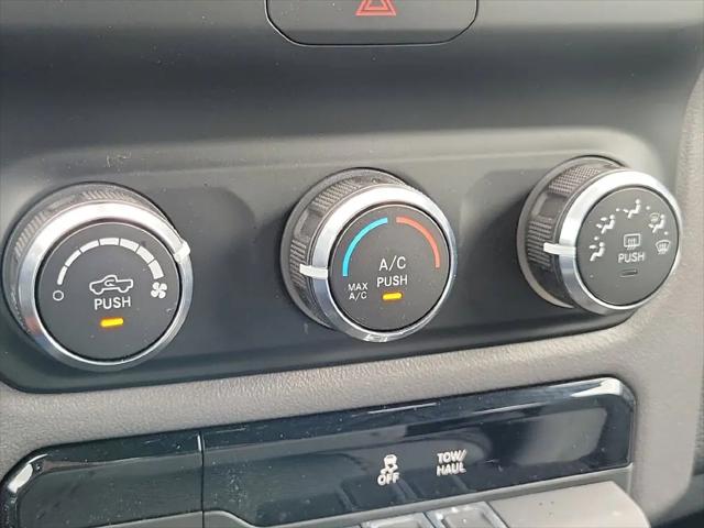 2024 Ram 1500 Big Horn Crew Cab 4x4 57 Box