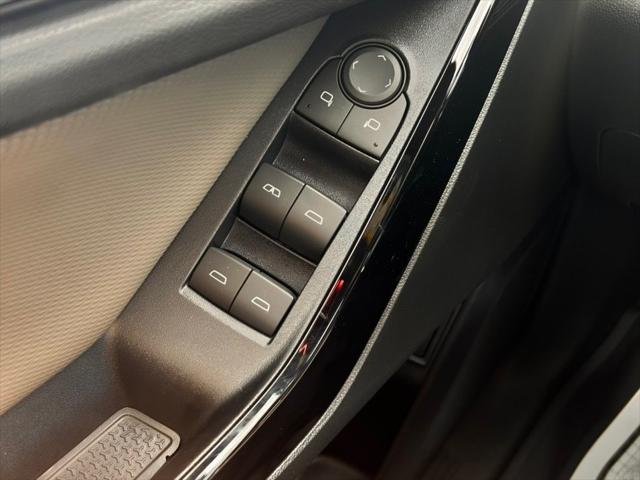 2027 Chevrolet Equinox LT - Photo 13