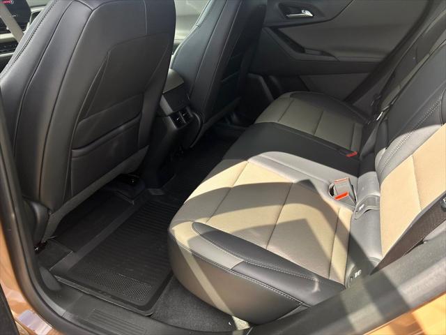 2027 Chevrolet Equinox LT - Photo 21