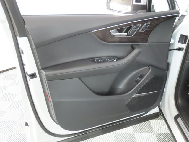 2023 Audi Q7 Premium Plus 45 TFSI quattro Tiptronic