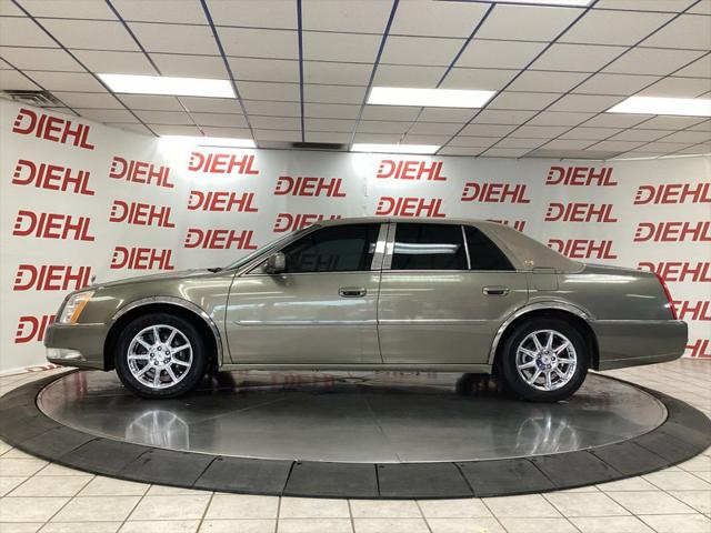 2011 Cadillac DTS Standard