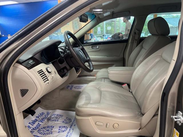 2011 Cadillac DTS Standard