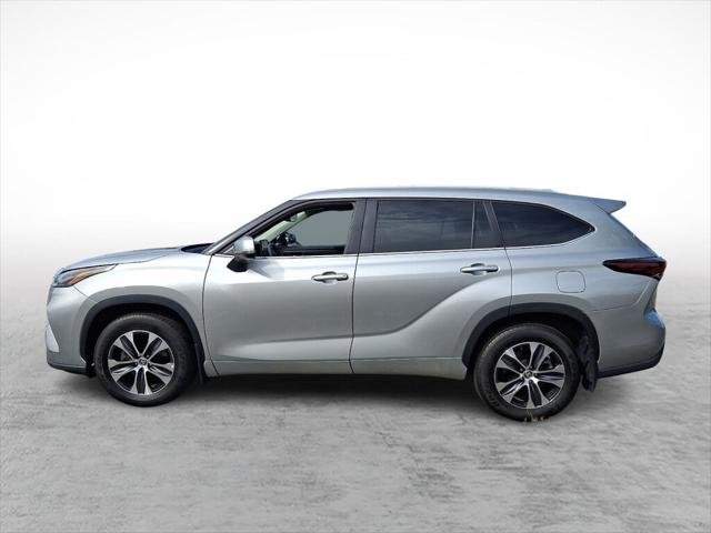 2025 Toyota Highlander XLE