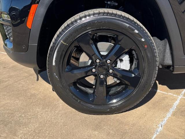 2025 Jeep Grand Cherokee Limited 4x2