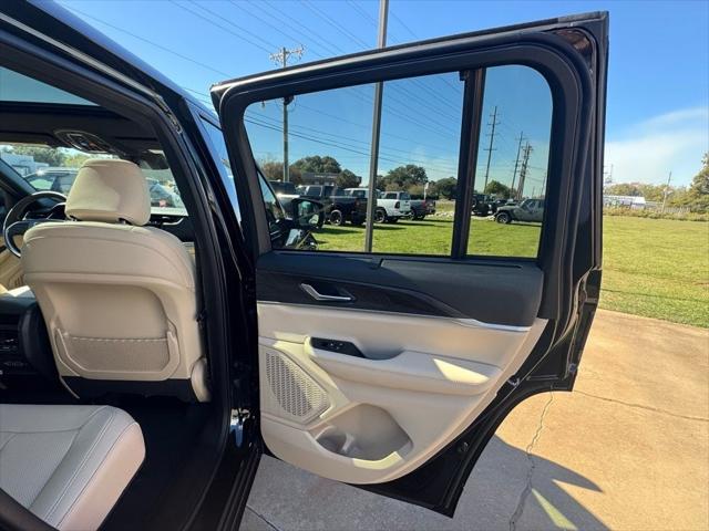 2025 Jeep Grand Cherokee Limited 4x2