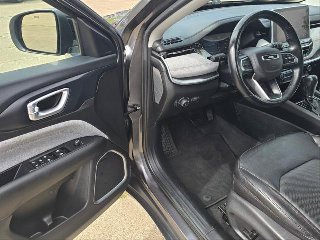 2022 Jeep Compass Latitude Lux 4x4