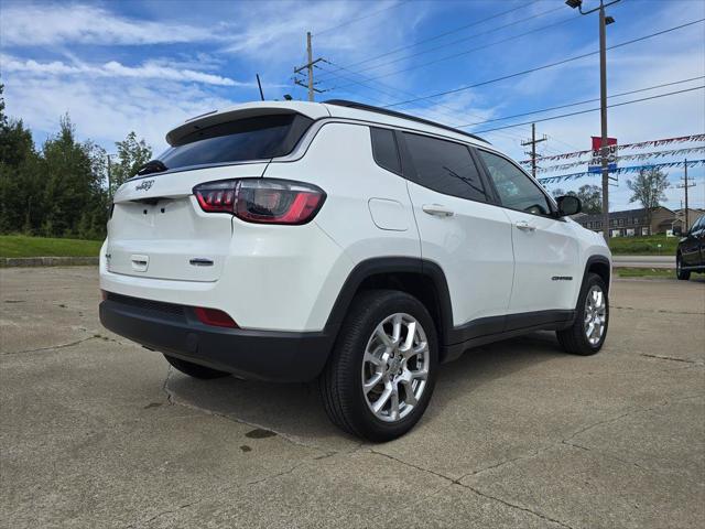 2023 Jeep Compass Latitude Lux FWD 2023 Jeep Compass Latitude Lux FWD