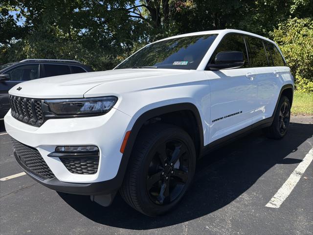 2025 Jeep Grand Cherokee Limited 4x4 2025 Jeep Grand Cherokee Limited 4x4