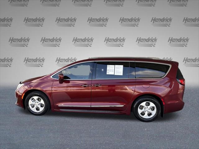 2017 Chrysler Pacifica Touring-L Plus