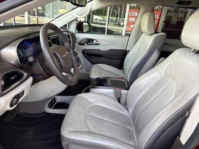 2017 Chrysler Pacifica Touring-L Plus
