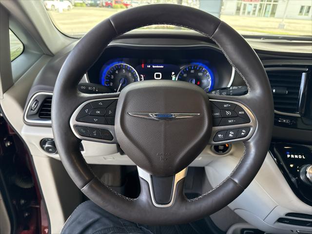 2017 Chrysler Pacifica Touring-L Plus