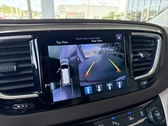 2017 Chrysler Pacifica Touring-L Plus
