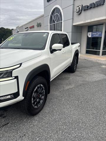 2025 Nissan Frontier Crew Cab PRO-4X 4x4